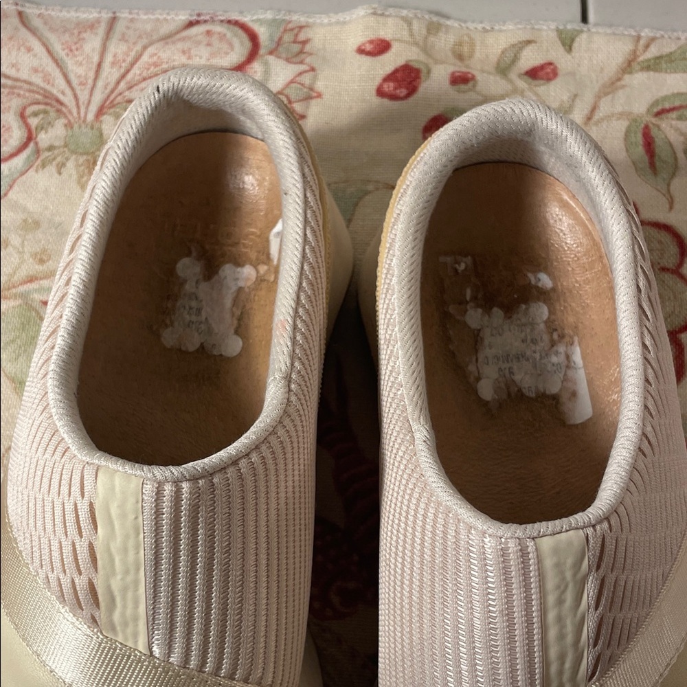 Sorel Kenetic Impact II Mule Slip On Beige and Teal Mesh Sneakers - Picture 9 of 12